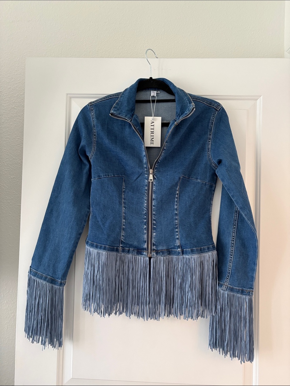 NWT Attrime Boho Blue Denim Fringe Jacket Size Medium